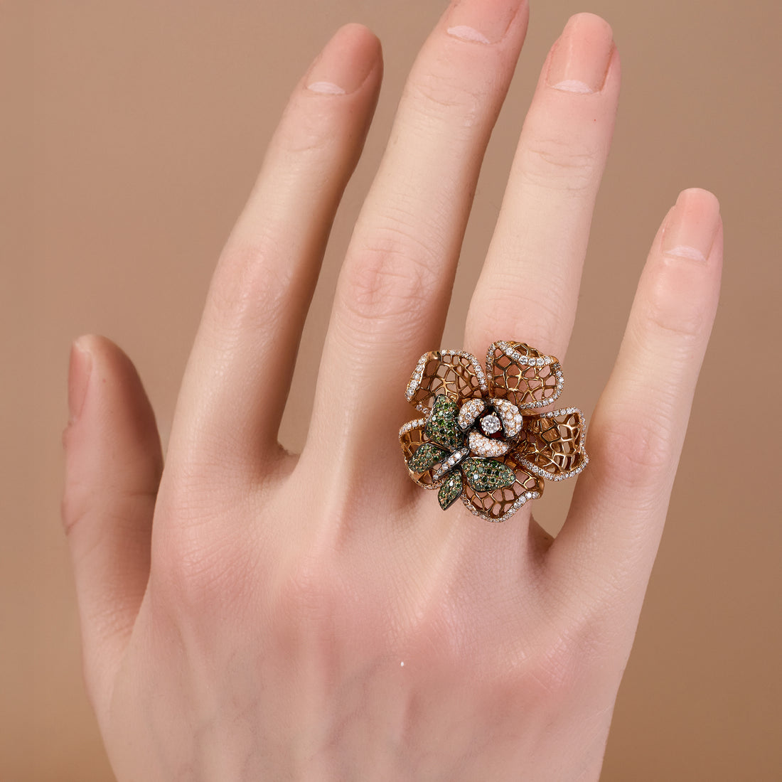 18K Gold Flower Ring with Natural Green Diamonds & Color Diamonds - Jewelry And Store