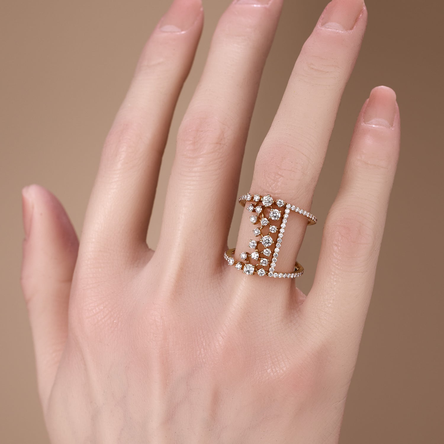 1.18ct.tw Luxury Diamond Ring in 18K Gold - Jewelry And Store