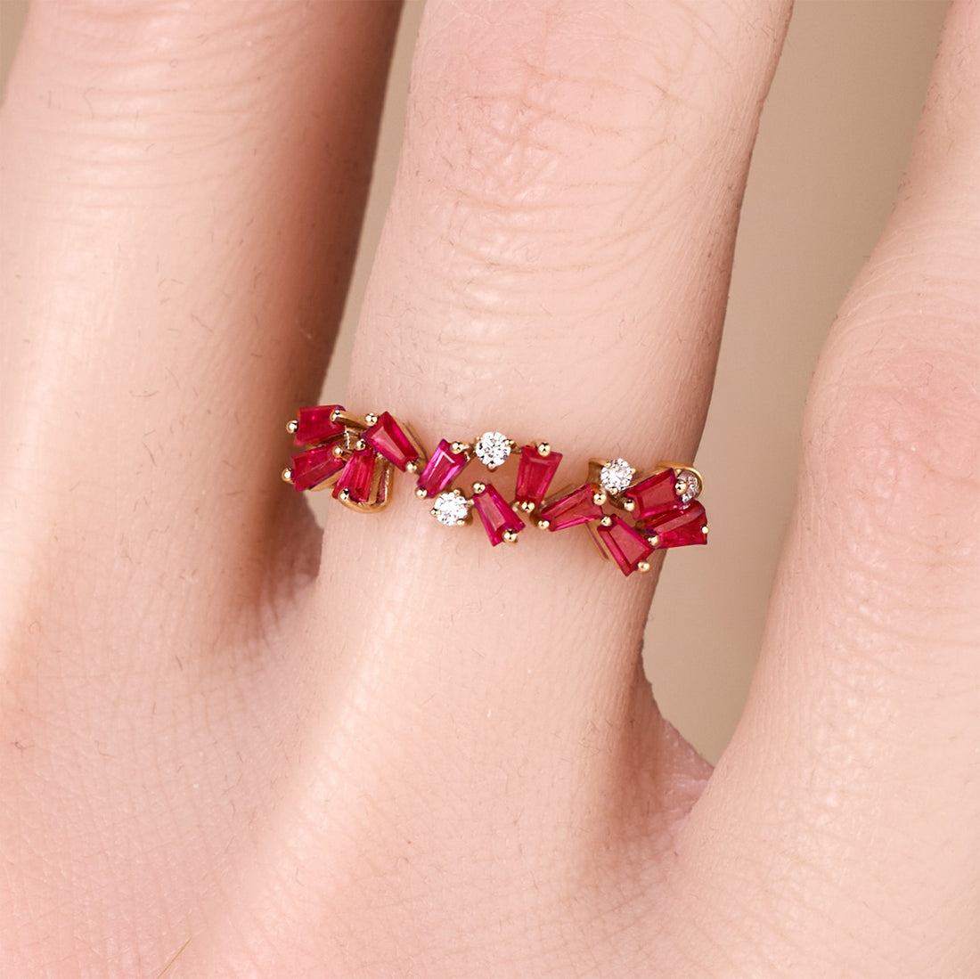 18K Gold Natural Diamond And Ruby Band Ring - JewelryAndStore