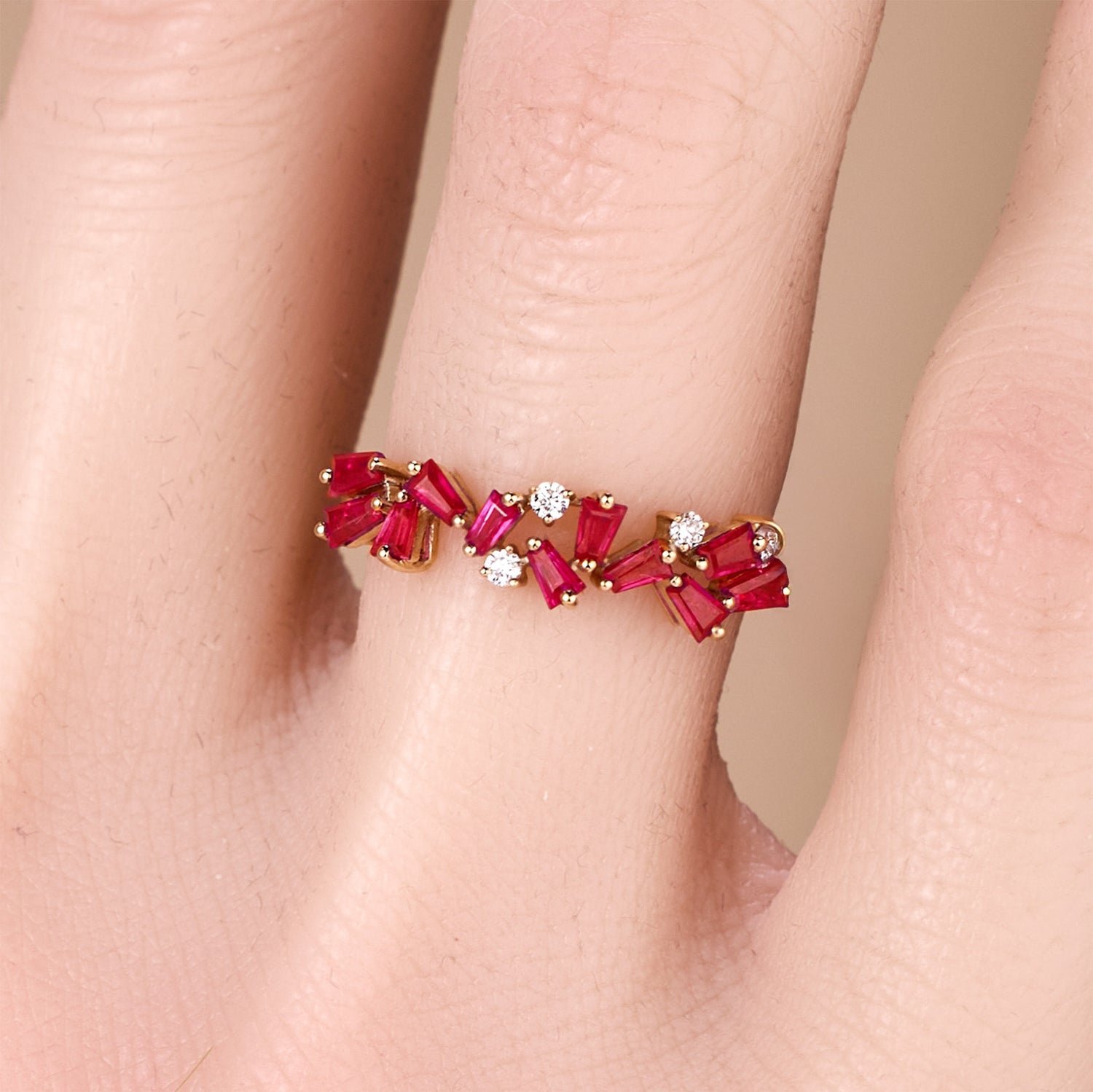 18K Gold Natural Diamond And Ruby Band Ring - JewelryAndStore