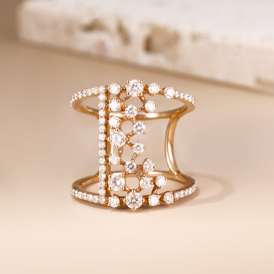 1.18ct.tw Luxury Diamond Ring in 18K Gold - Jewelry And Store