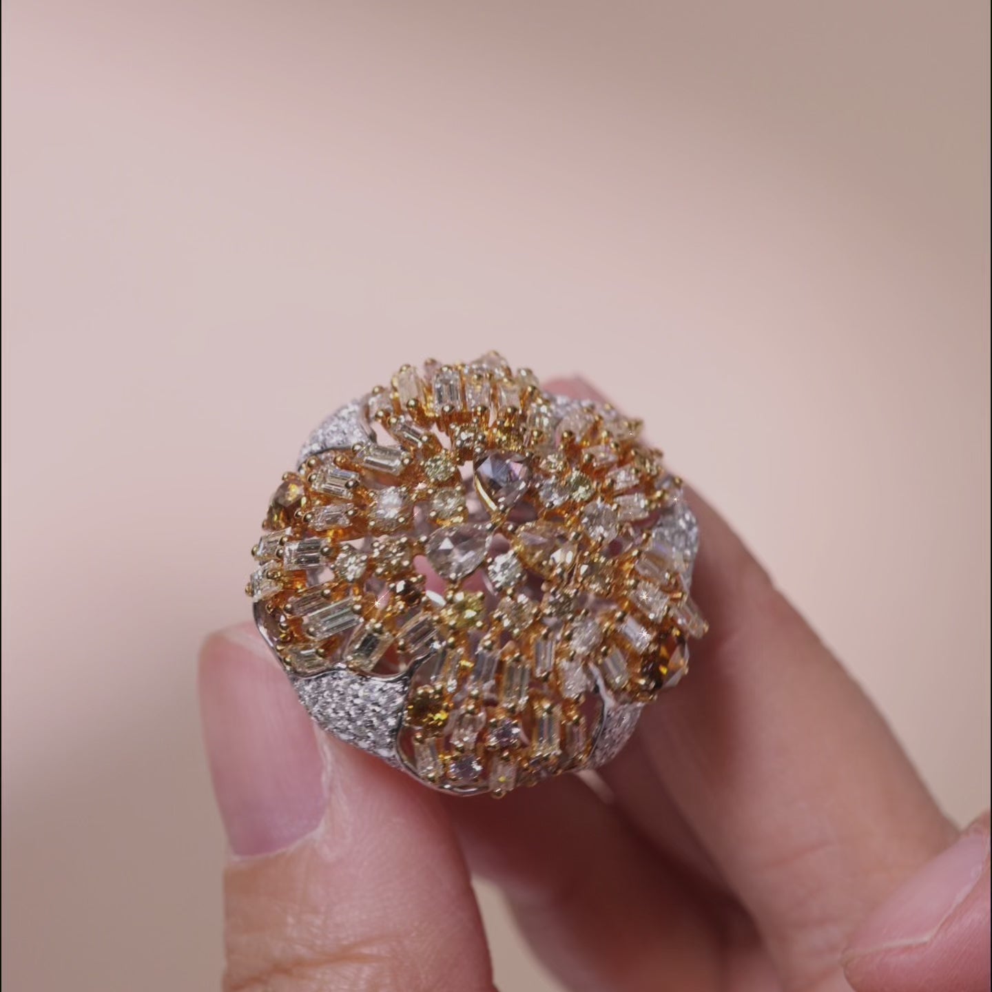 18K White Gold Cocktail Ring with Natural Diamonds