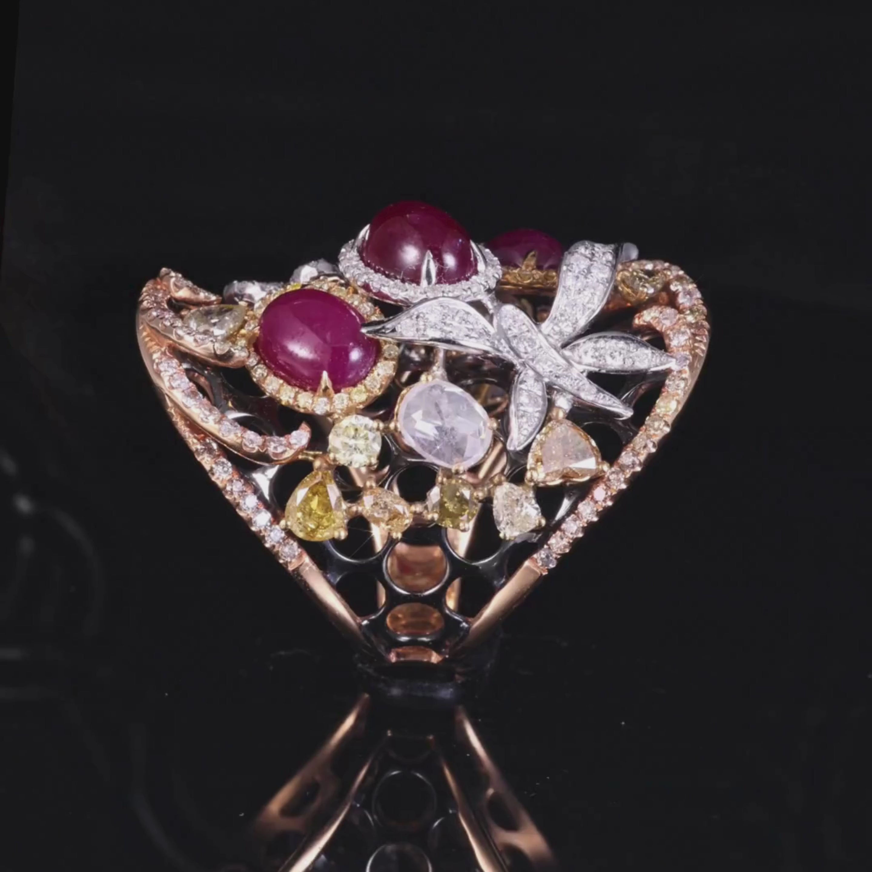 18K Yellow Gold Ring with Natural Ruby &amp; Fancy Diamonds