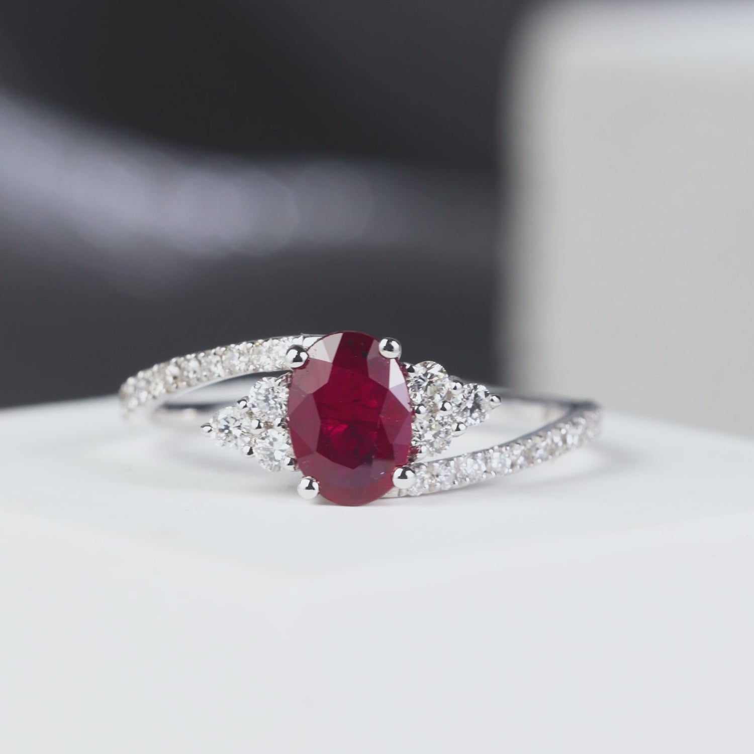 0.93 ct.t.w. Nature Ruby &amp; Diamond Ring