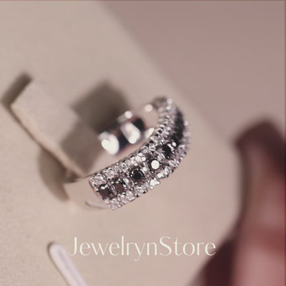 18K Gold Black and White Diamond  Band Ring