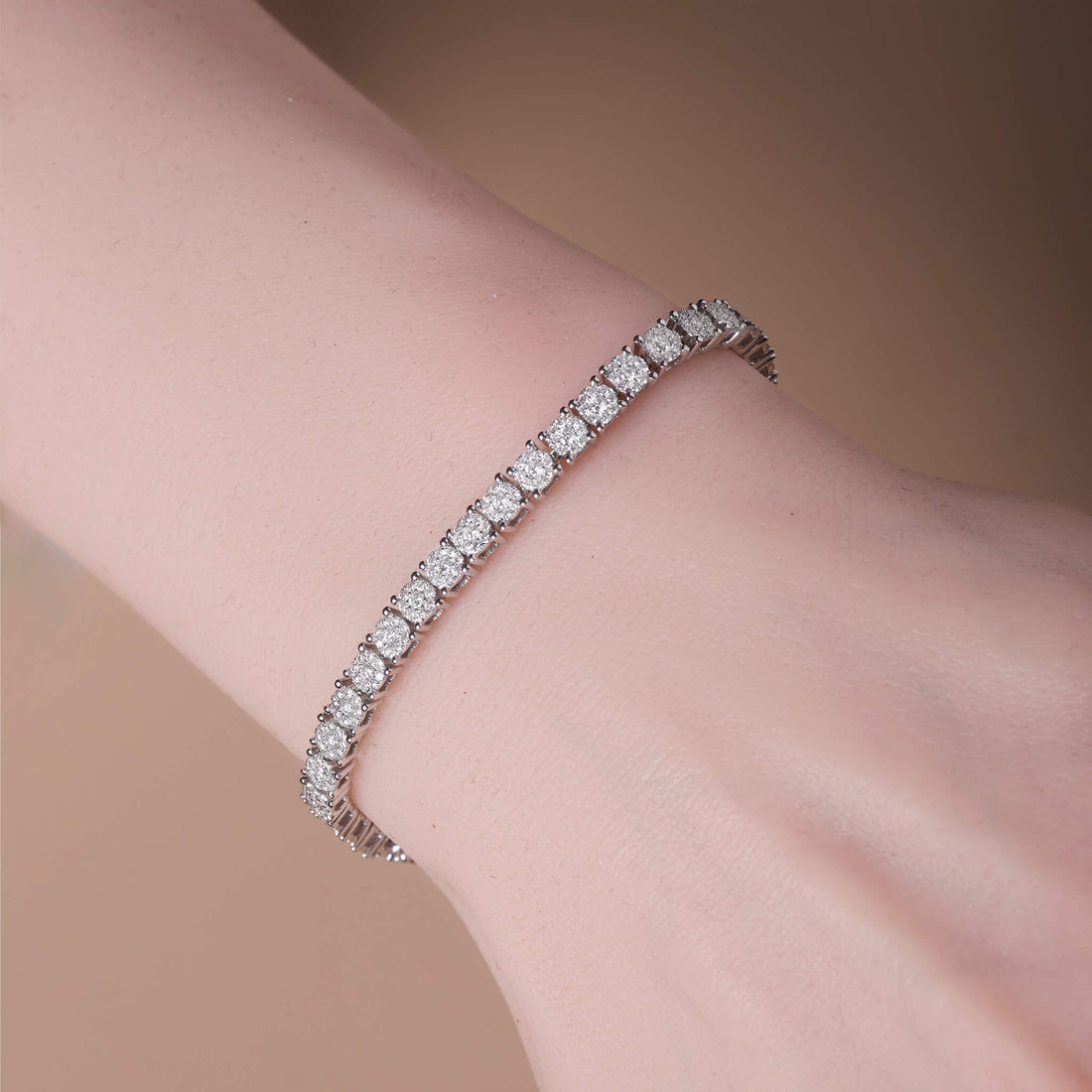 2.34 ct.tw. Diamond Tennis Bracelet in 18K Gold - Jewelry And Store