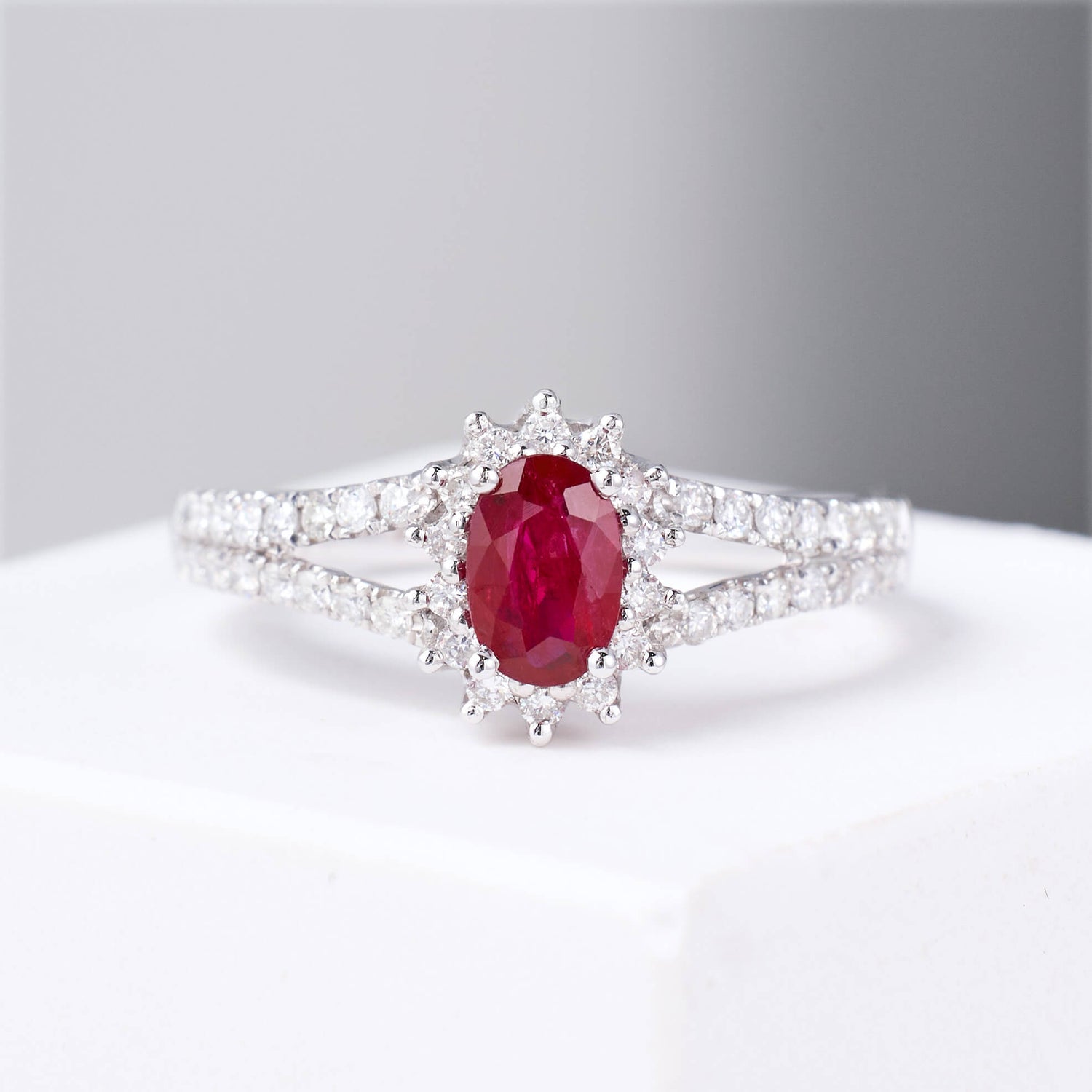 0.43ct.t.w. Nature Ruby Halo Diamond Ring - Jewelry And Store