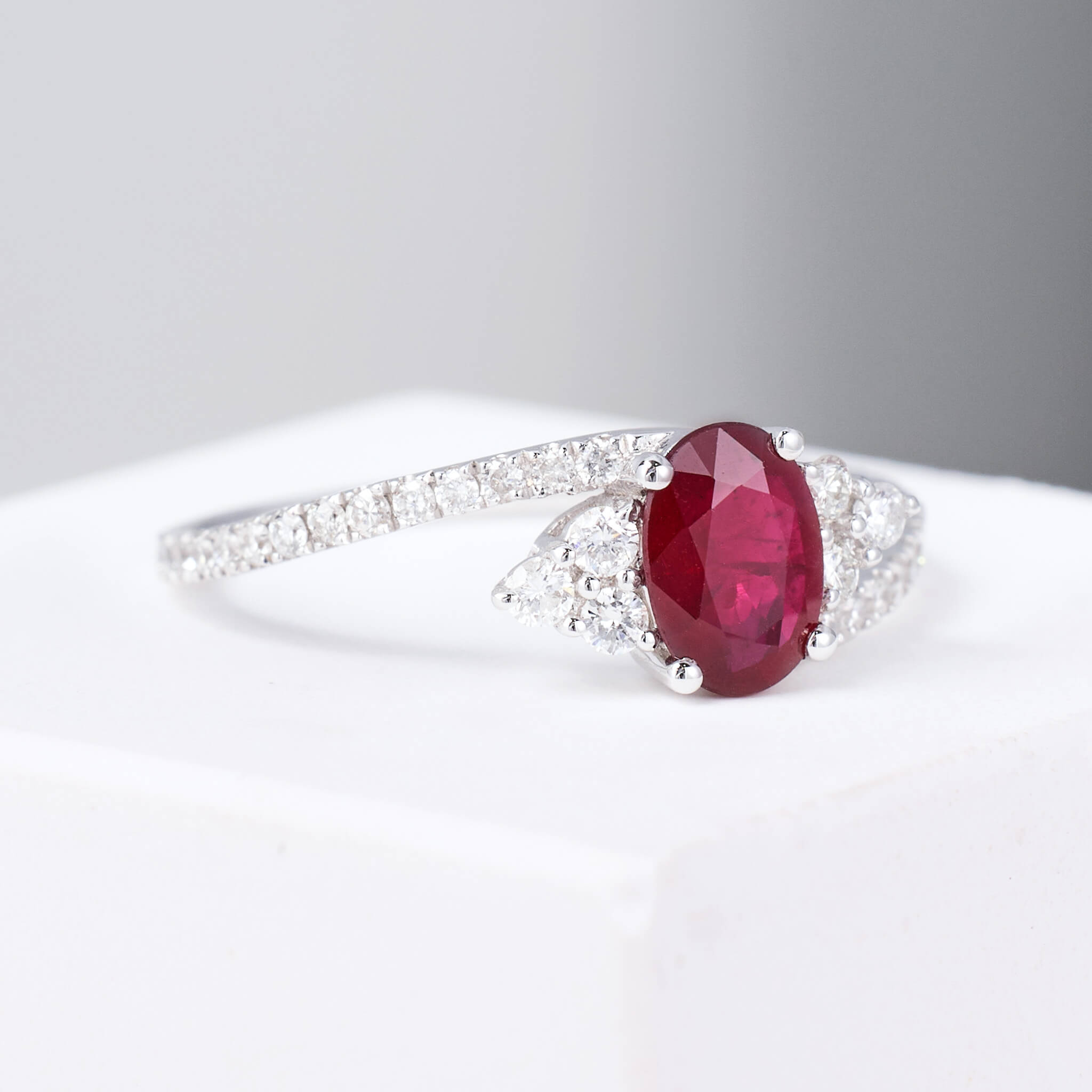 0.93 ct.t.w. Nature Ruby &amp; Diamond Ring - Jewelry And Store