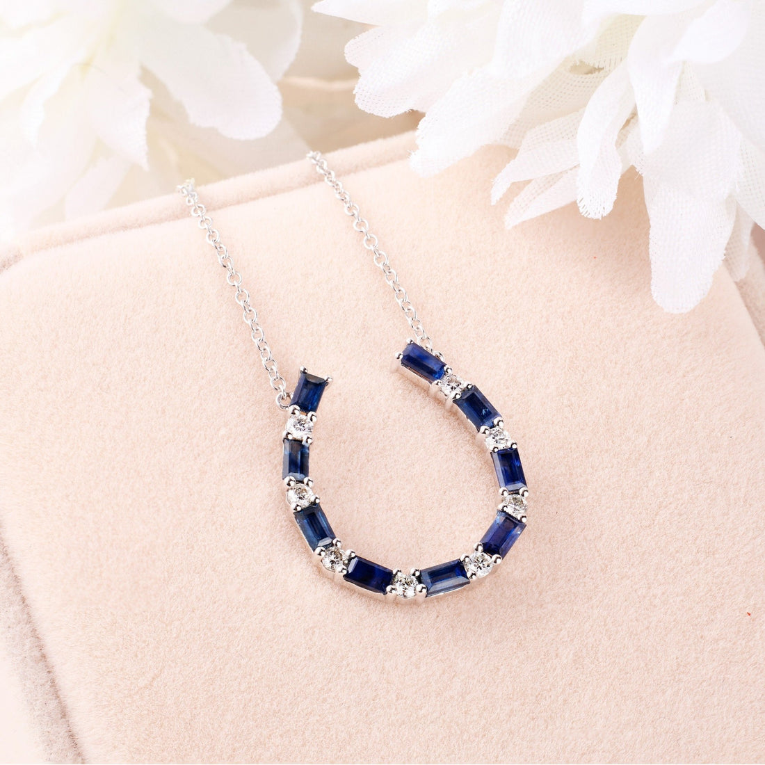 Diamond &amp; Sapphire Horseshoe Necklace in 18K Gold